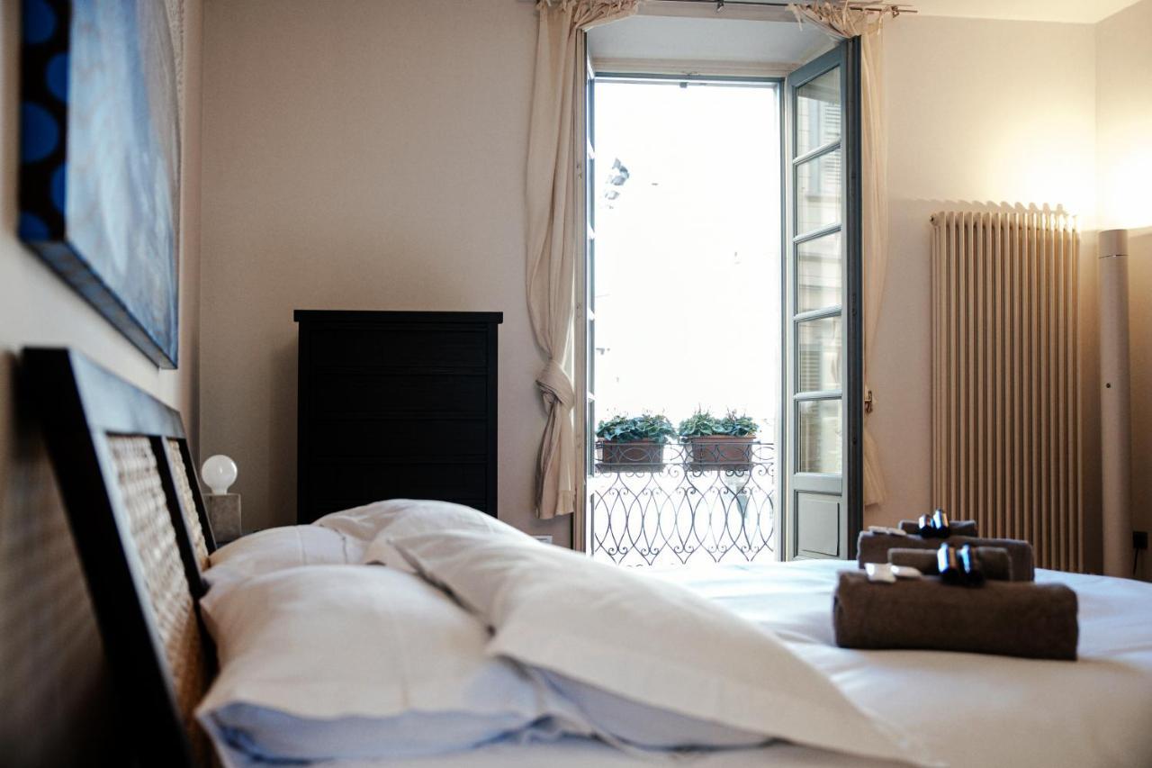 La Finestra Sul Duomo - The House Of Travelers Apartman Como Kültér fotó
