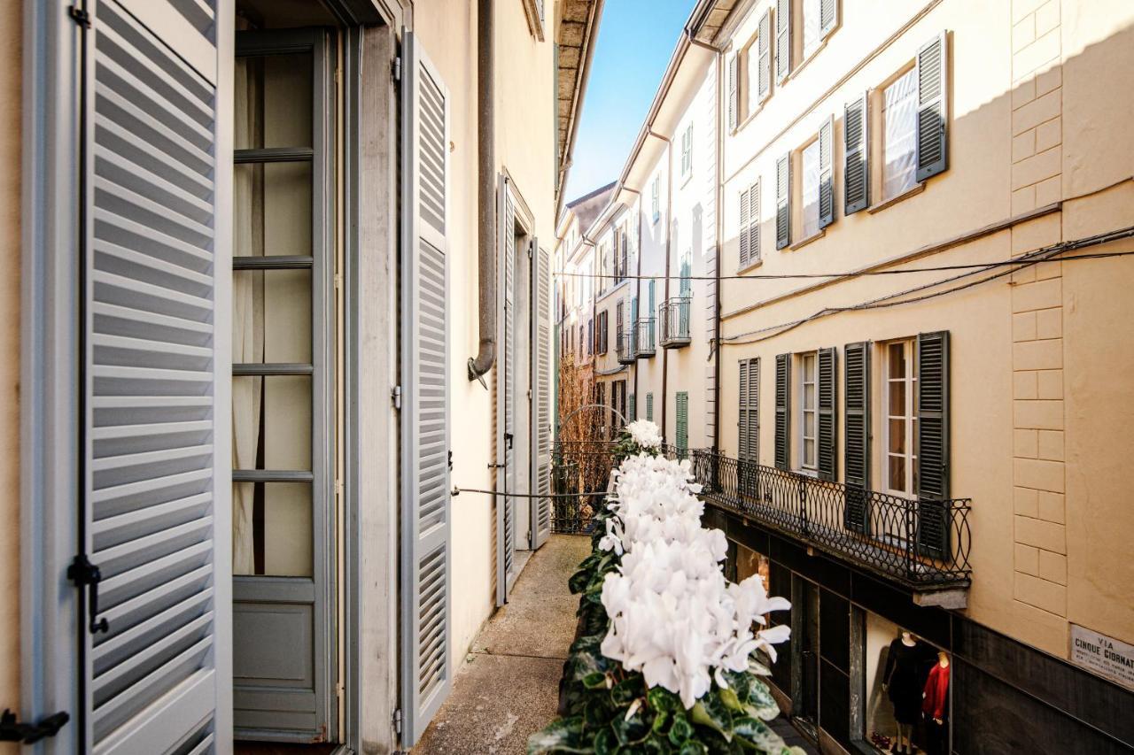 La Finestra Sul Duomo - The House Of Travelers Apartman Como Kültér fotó