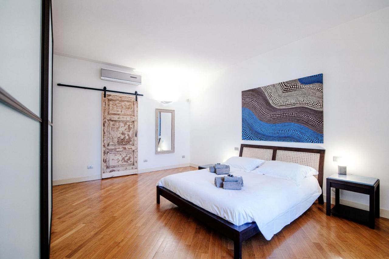 La Finestra Sul Duomo - The House Of Travelers Apartman Como Kültér fotó