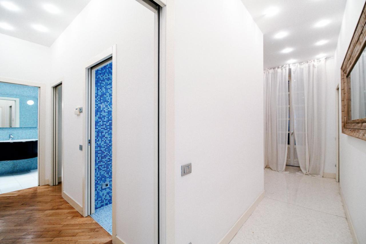 La Finestra Sul Duomo - The House Of Travelers Apartman Como Kültér fotó