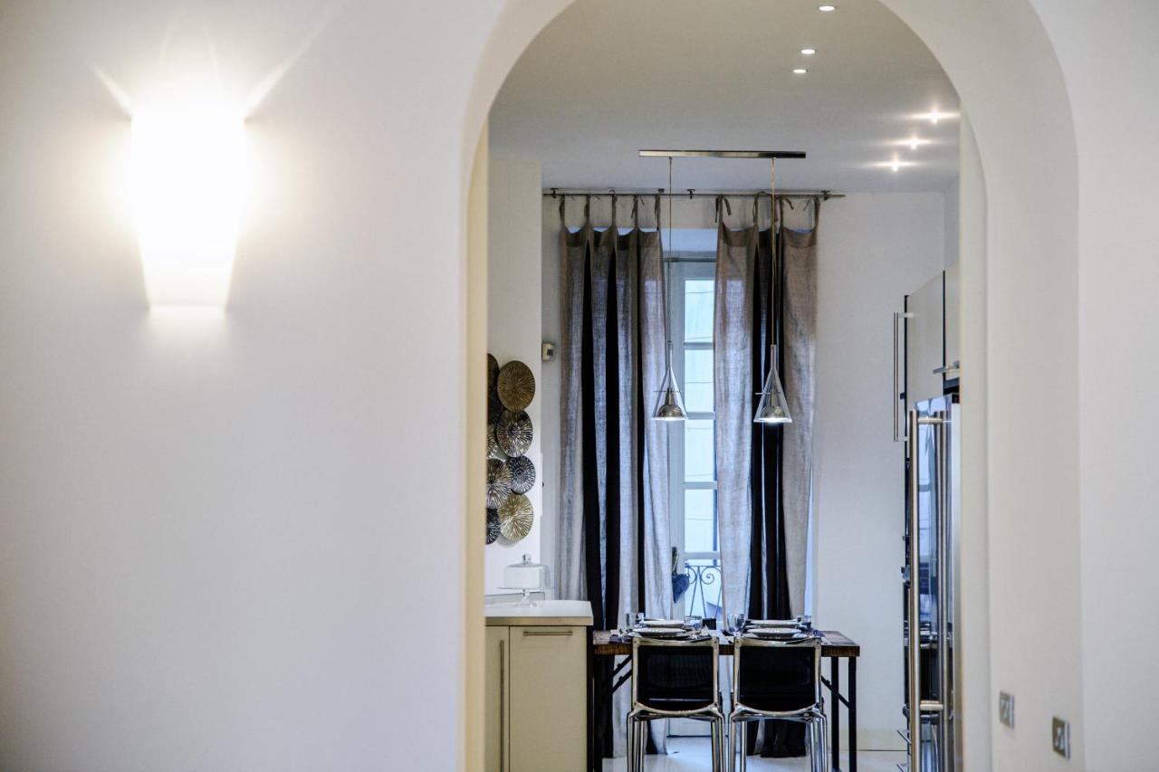 La Finestra Sul Duomo - The House Of Travelers Apartman Como Kültér fotó