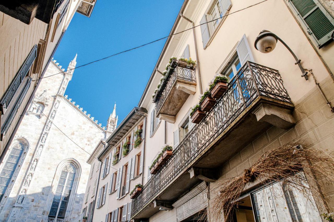 La Finestra Sul Duomo - The House Of Travelers Apartman Como Kültér fotó