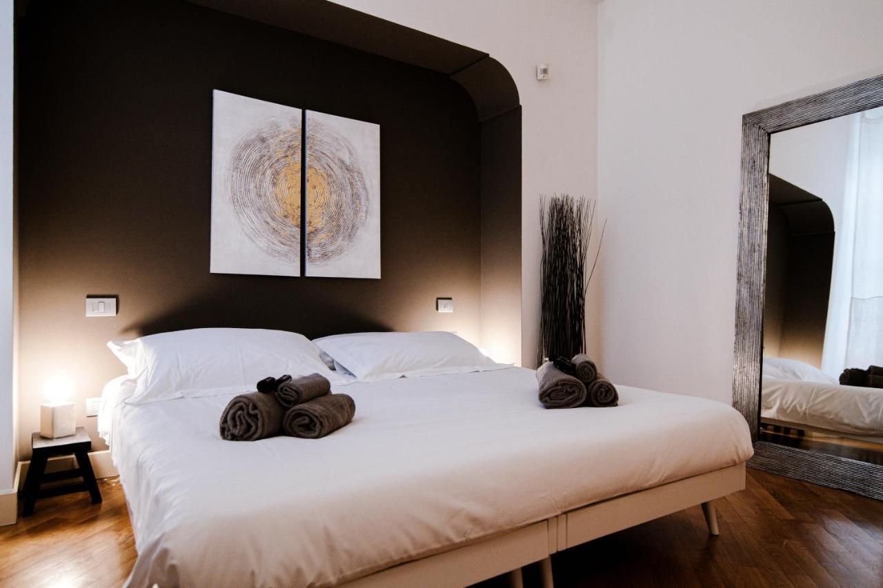 La Finestra Sul Duomo - The House Of Travelers Apartman Como Kültér fotó