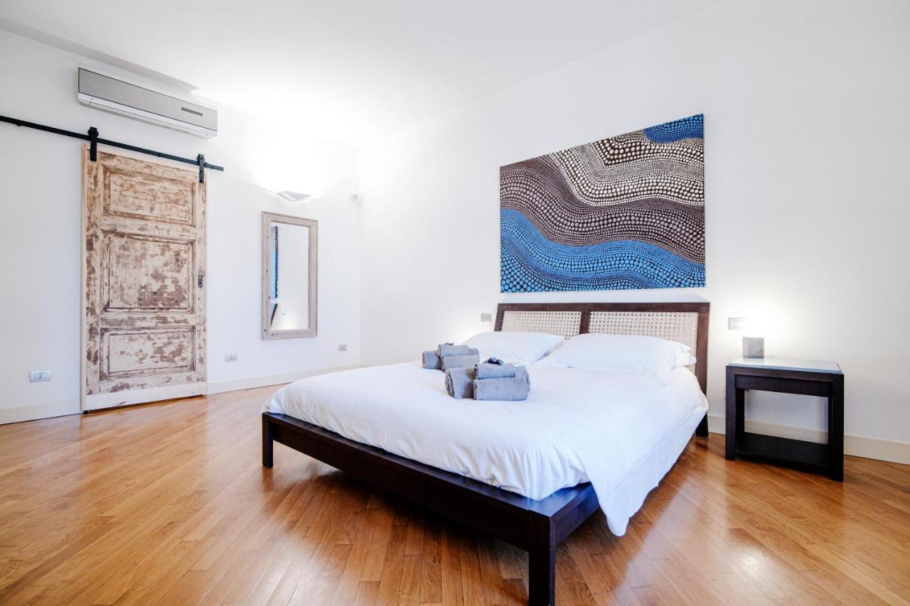 La Finestra Sul Duomo - The House Of Travelers Apartman Como Kültér fotó