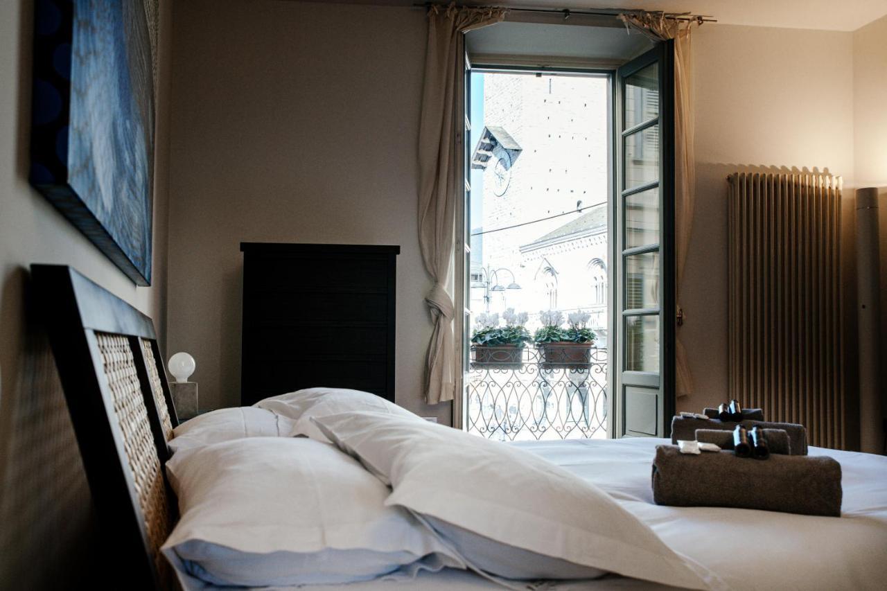 La Finestra Sul Duomo - The House Of Travelers Apartman Como Kültér fotó